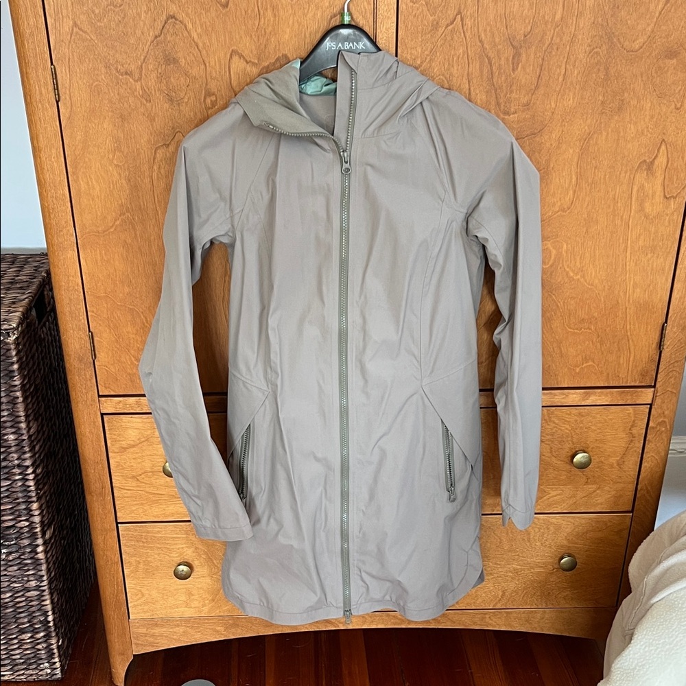 lululemon athletica Gray rain jacket